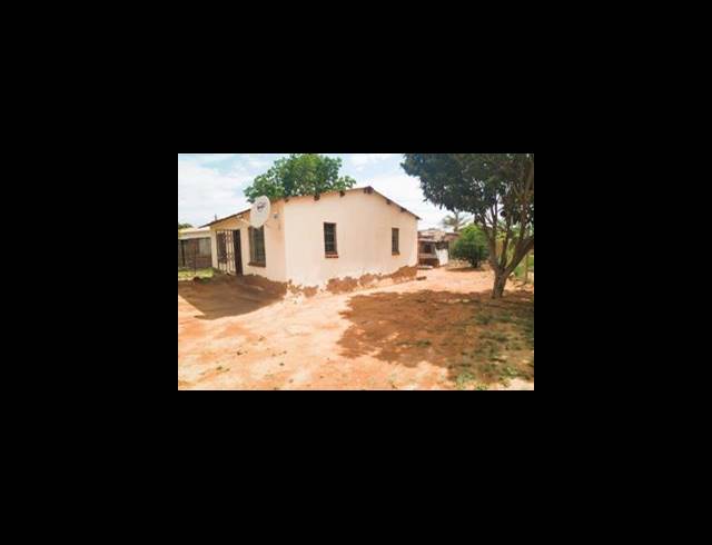 2 BEDROOM HOUSE FOR SALE IN MANKWENG